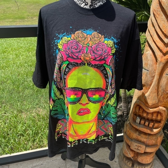 Frida T-shirts,Handmade Serigraphy Tshirt Artisanal Designs, Glow - Picture 1 of 10